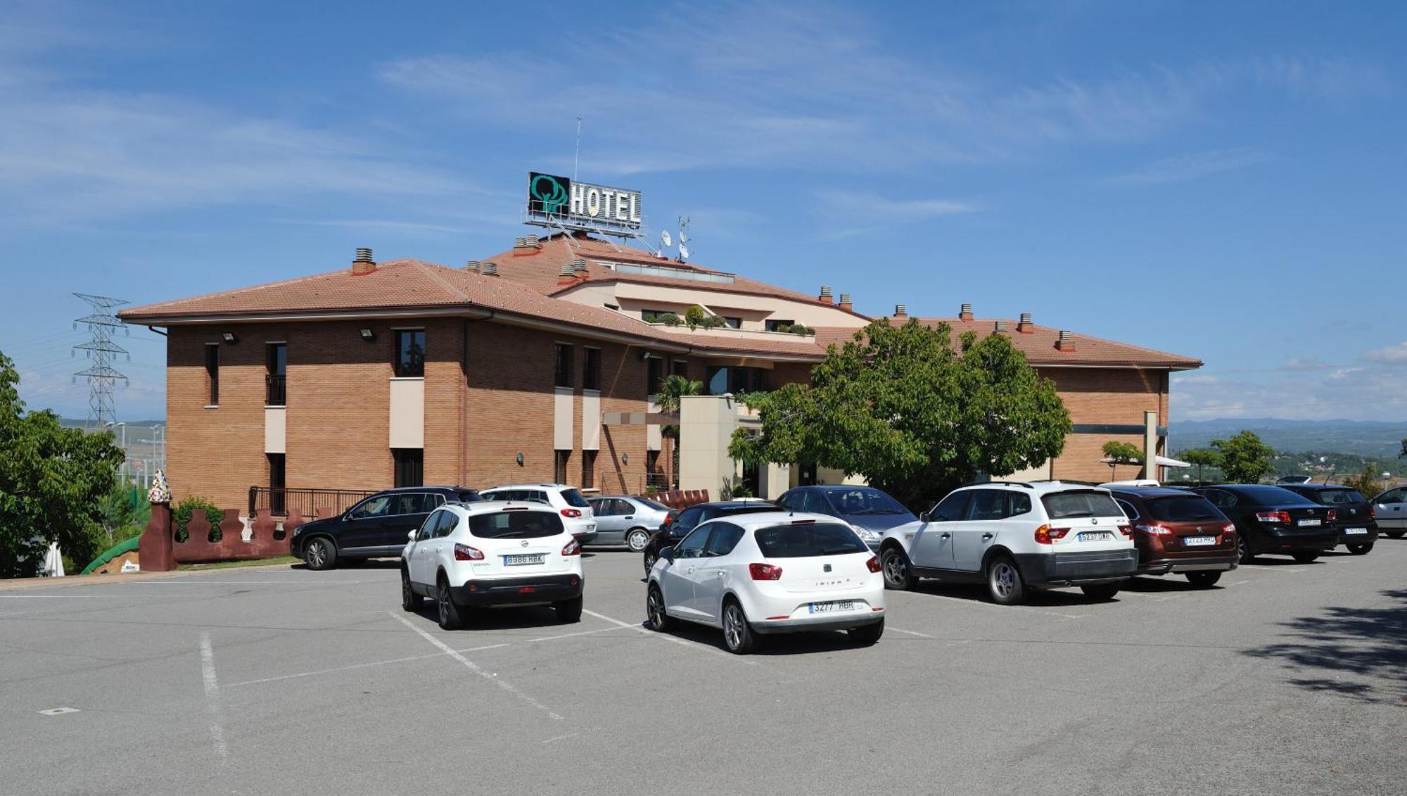Hotel Els Noguers Manresa Luaran gambar